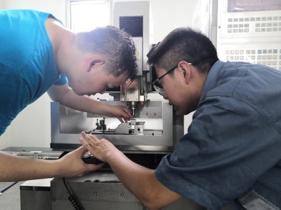 技術(shù)交流促提升，實踐育人譜新篇——中國農(nóng)業(yè)大學(xué)工學(xué)院“機械制造工程學(xué)”國家級精品課程生產(chǎn)實習(xí)圓滿結(jié)束